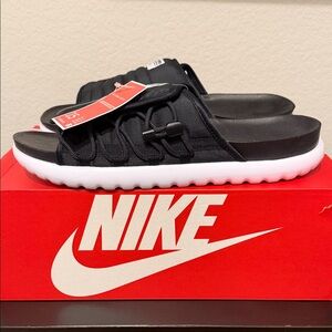 Nike Asuna 2 Slide in Black and Dark Gray